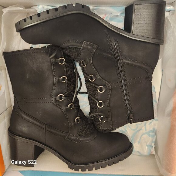 Baretraps Hadlee Boots. Lace up. Black. NIB. Size 6.5 - Picture 9 of 9